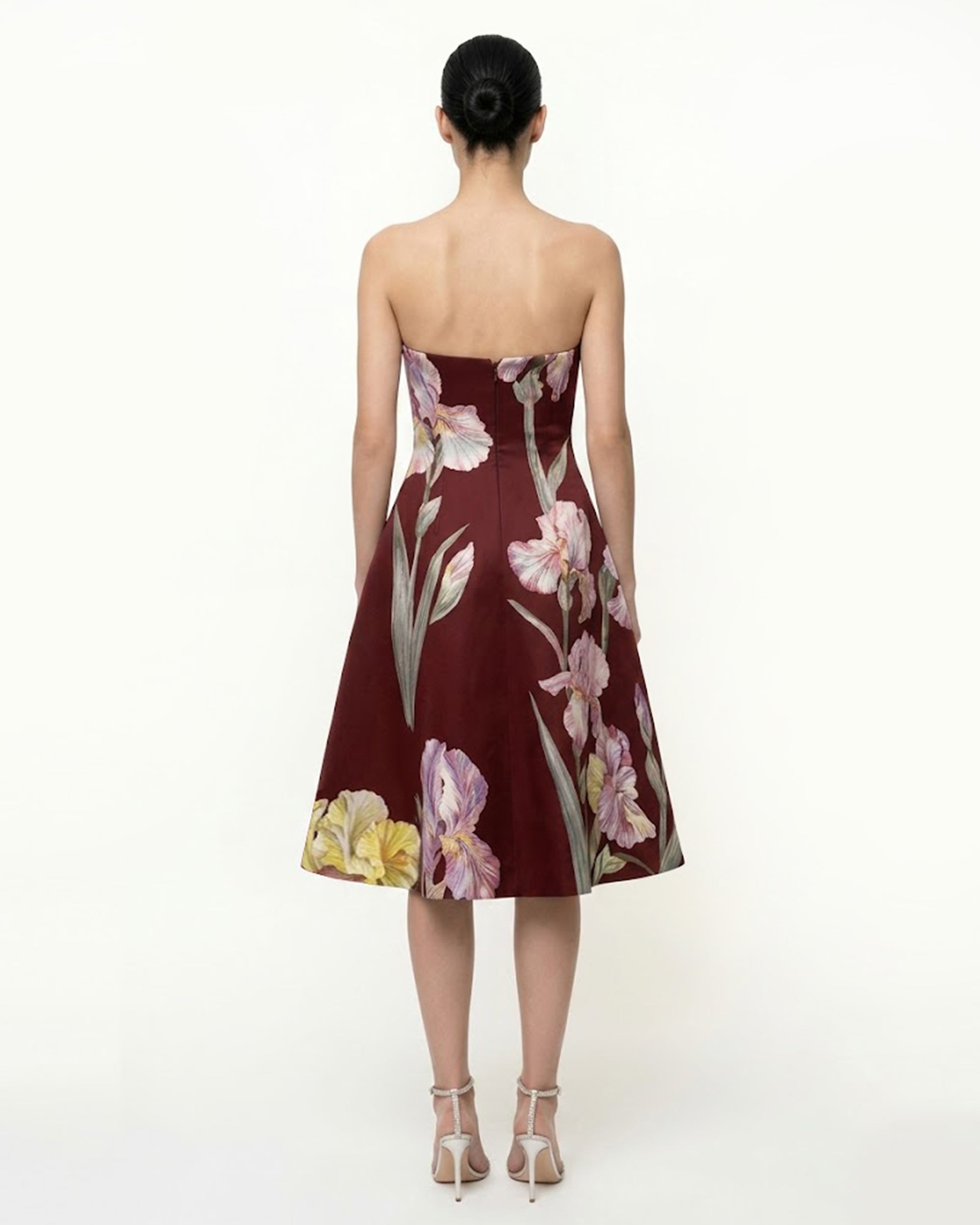 Robe trapèze bustier à imprimé floral Iris - Bordeaux – Image 2