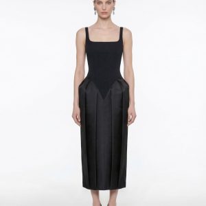 Robe midi à col carré et paniers - Noir