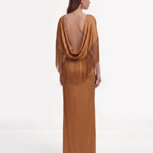 Robe longue en satin à cape et franges - Marron caramel