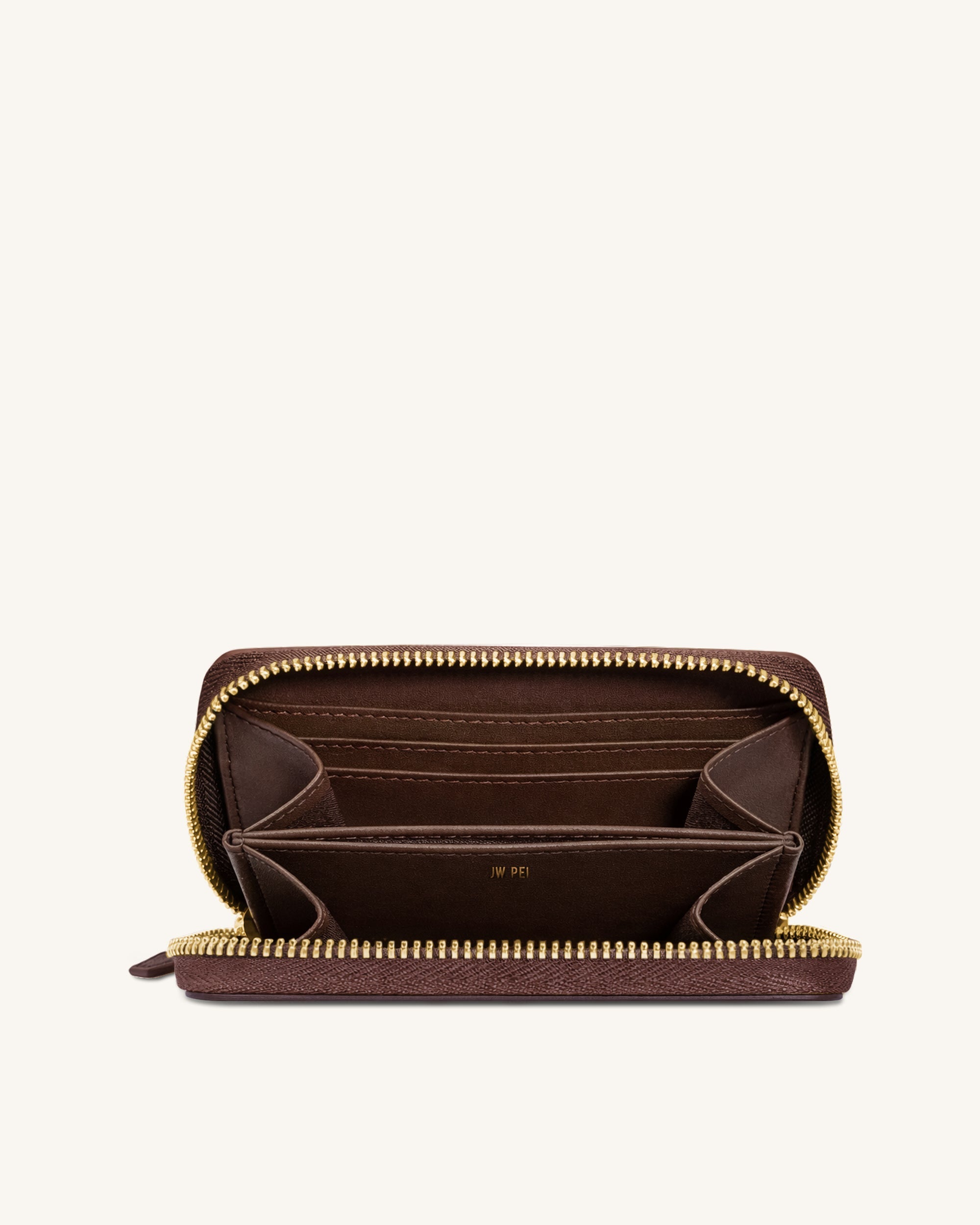 Maeve Portefeuille zippé avec emblème métallique Teckel - Chocolat – Image 3