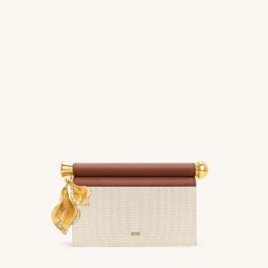Holly Pochette ornée d'un pendentif en métal - Toile marron
